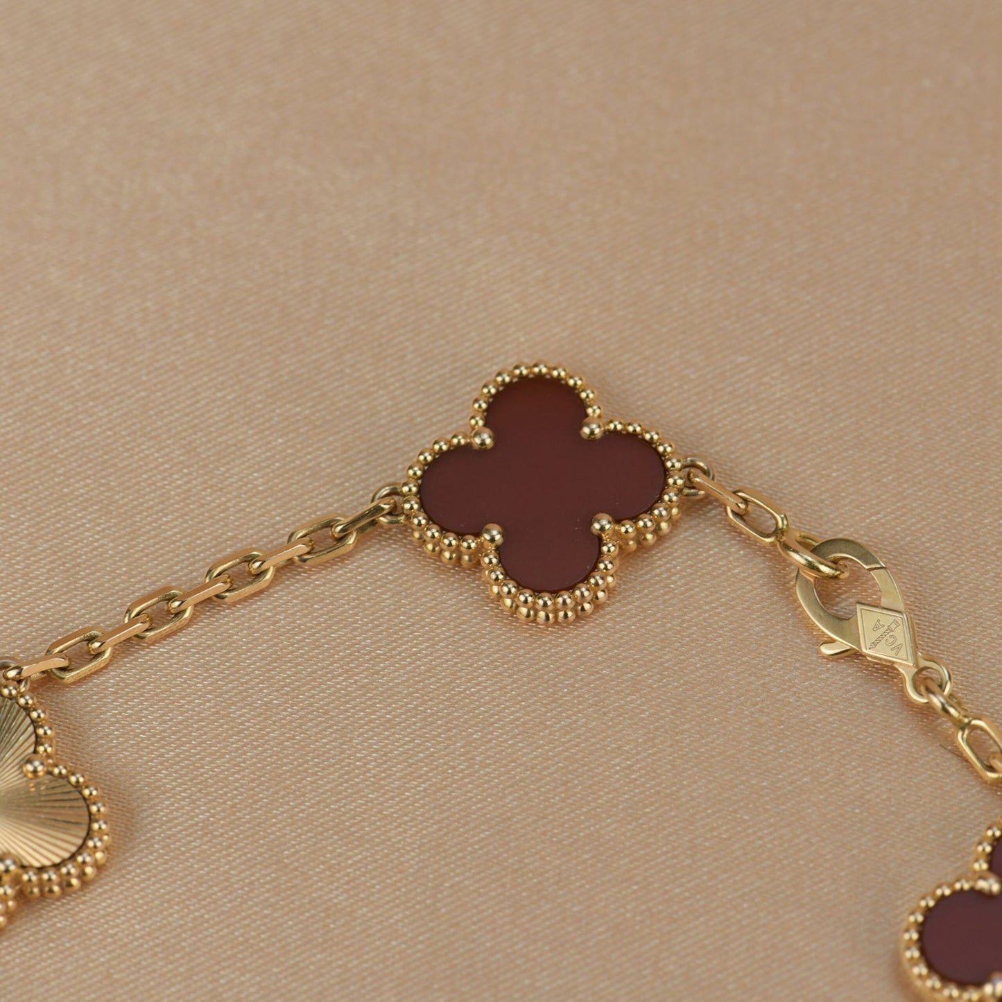 [Olivia Jewelry]CLOVER  5 MOTIFS CARNELIAN GOLD BRACELET