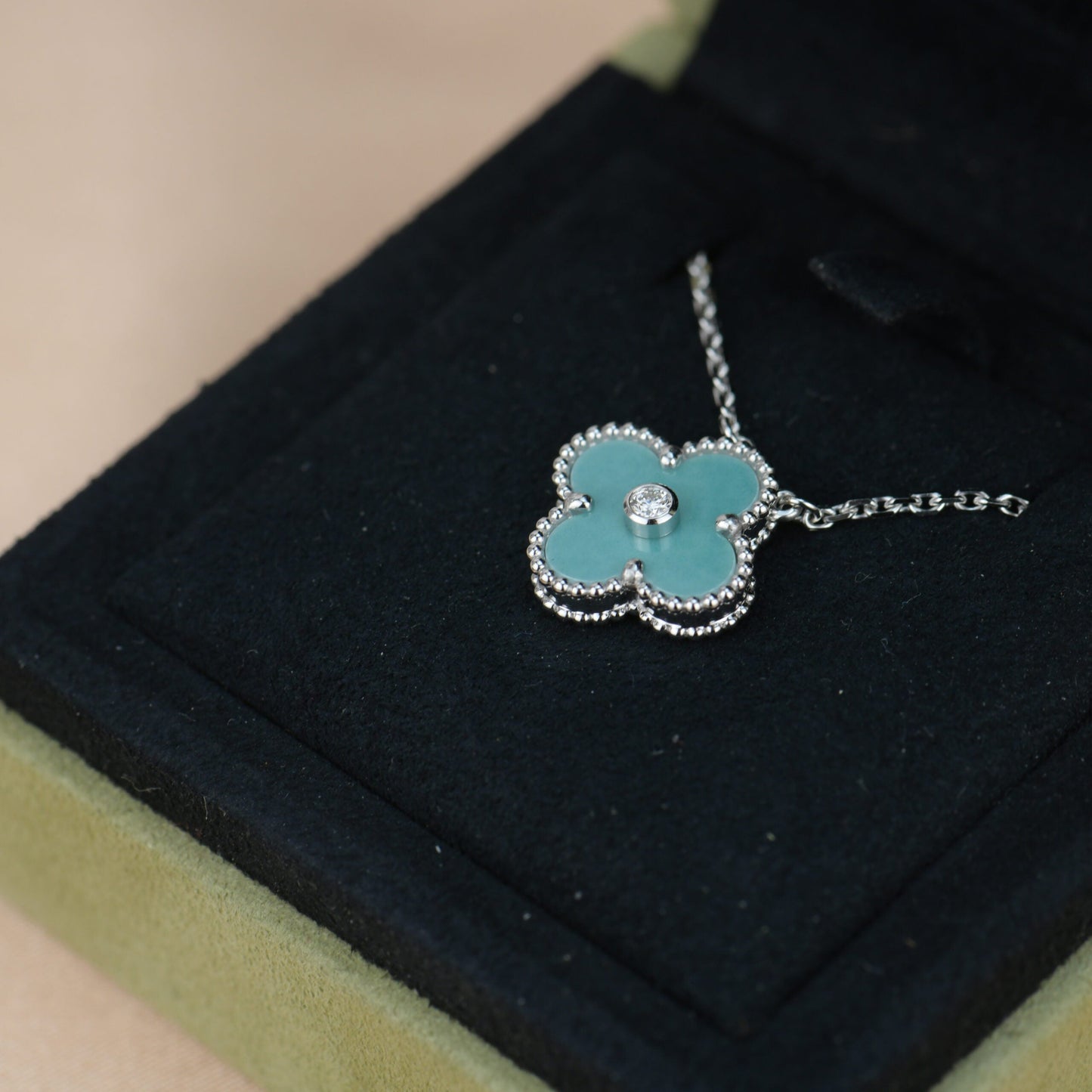 [Olivia Jewelry]CLOVER 15MM DIAMOND SVRES PORCELAIN  NECKLACE SILVER