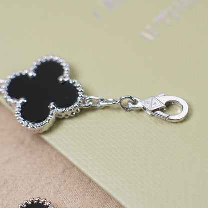 [Olivia JW]CLOVER 5 MOTIF ONYXS  BRACELET SILVER