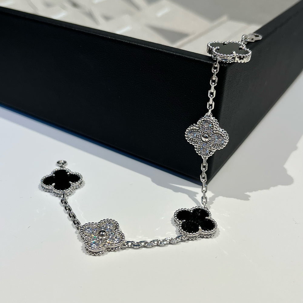 [Olivia JW]CLOVER 5 MOTIF ONYXS DIAMOND BRACELET SILVER
