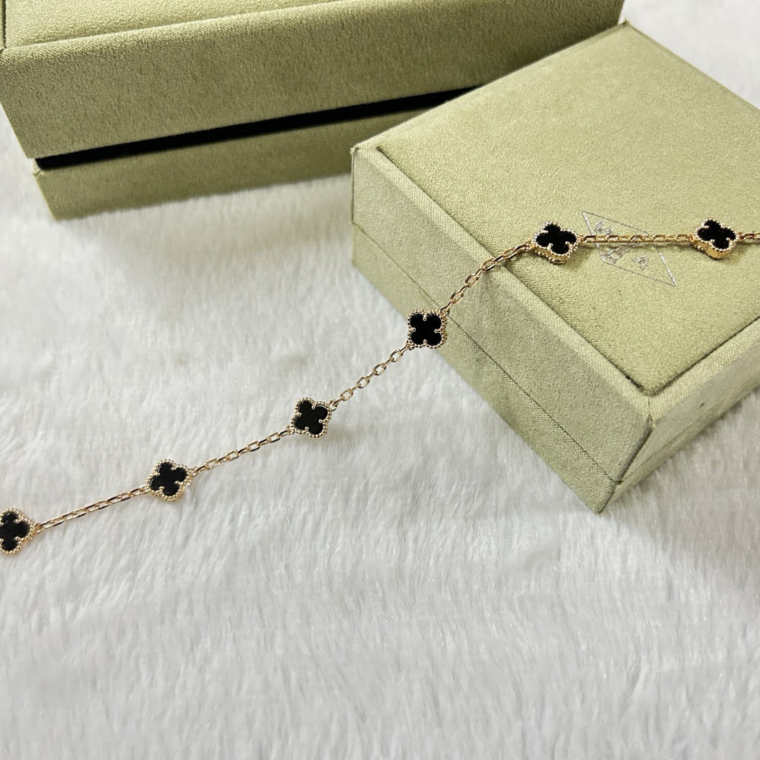 [Olivia JW]CLOVER 6 MOTIF  ONYXS BRACELET