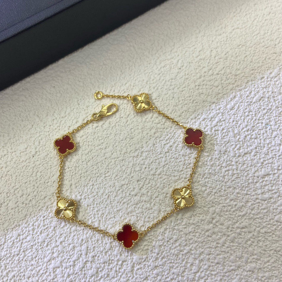 [Olivia JW]CLOVER 6 MOTIF RED AGATE LASER BRACELET