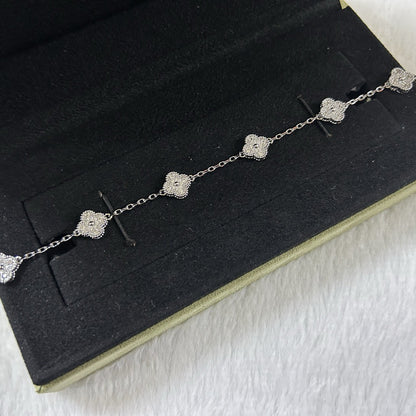 [Olivia JW]CLOVER 6 MOTIF DIAMOND BRACELET