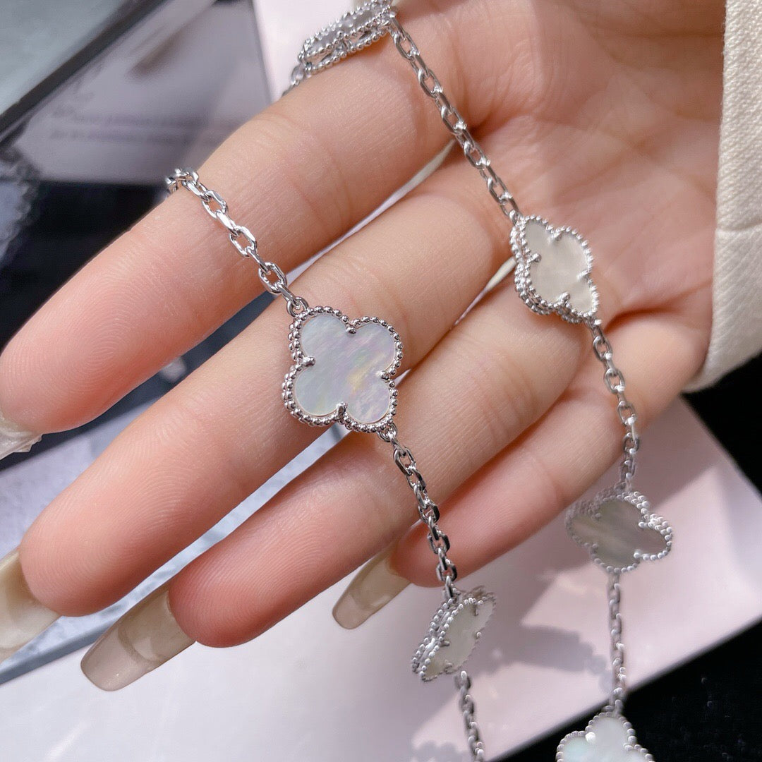 [Olivia Jewelry]CLOVER 10 MOTIFS WHITE MOTHER OF PEARL NECKLACE
