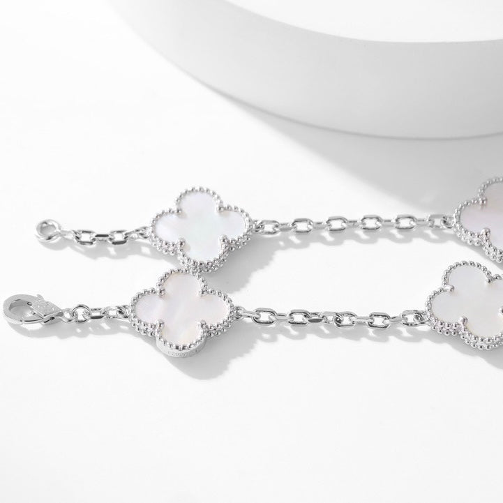 [Olivia Jewelry]CLOVER 10 MOTIFS WHITE MOTHER OF PEARL NECKLACE