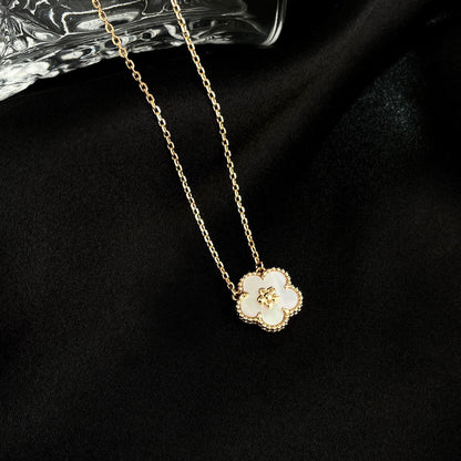 [Olivia Jewelry]LUCKY  WHITE MOP  PLUM BLOSSOM NECKLACE