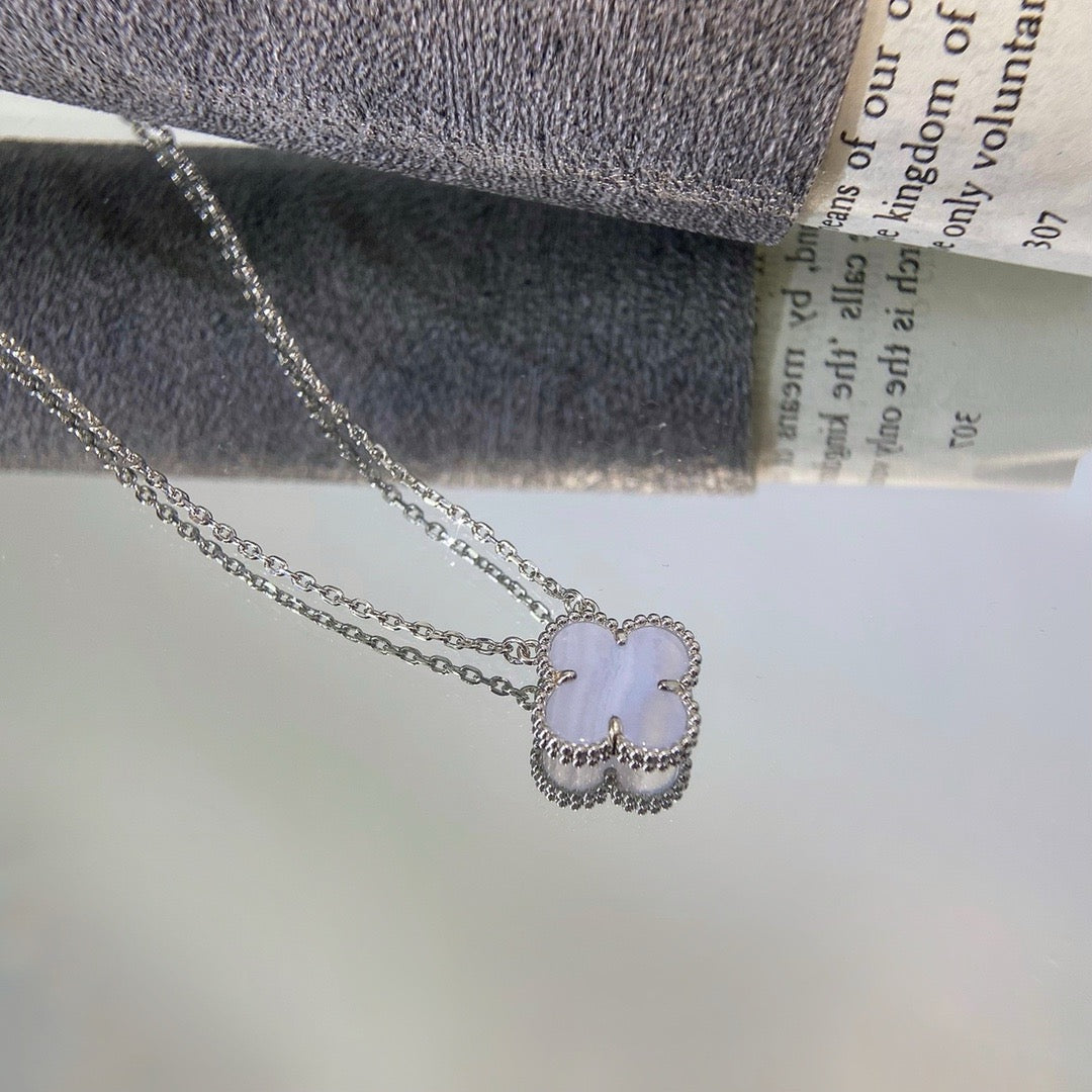 [Olivia Jewelry]CLOVER 15MM BLUE CHALCEDONY NECKLACE SILVER