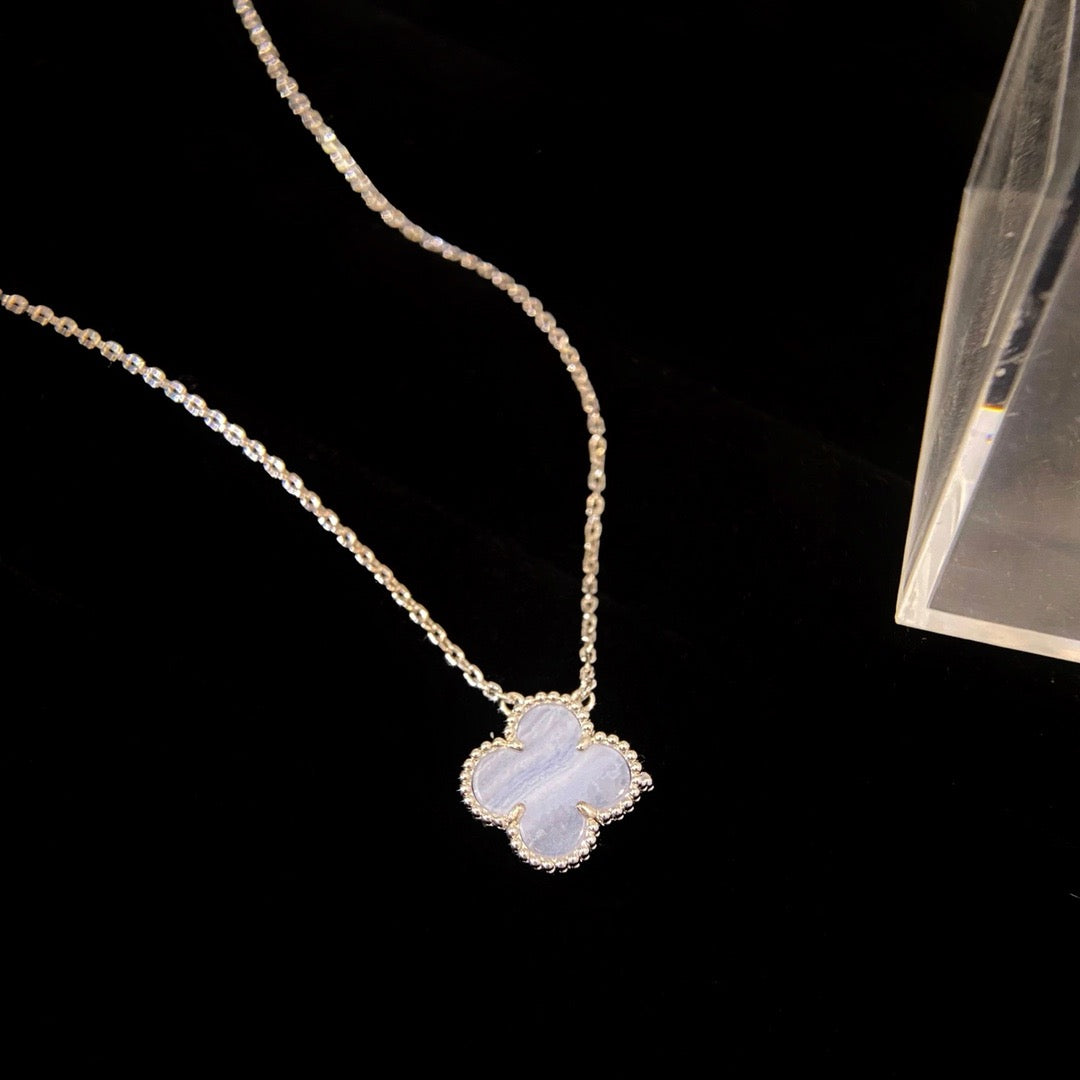 [Olivia Jewelry]CLOVER 15MM BLUE CHALCEDONY NECKLACE SILVER
