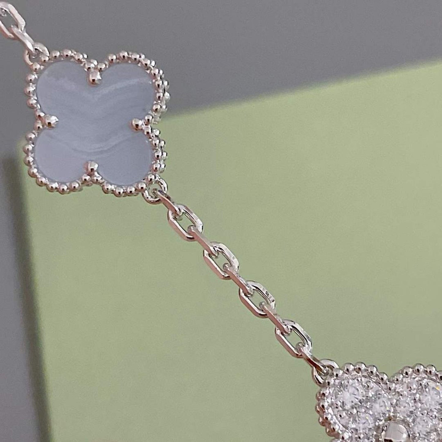 [Olivia JW]CLOVER  5 MOTIF DIAMOND PURPLE CHALCEDONY BRACELET SILVER
