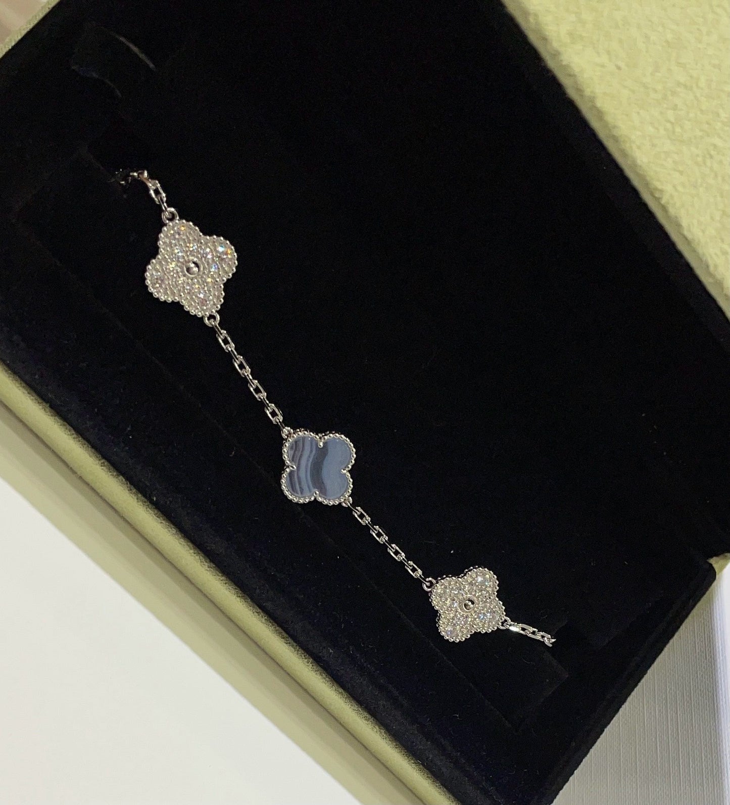 [Olivia JW]CLOVER  5 MOTIF DIAMOND PURPLE CHALCEDONY BRACELET SILVER