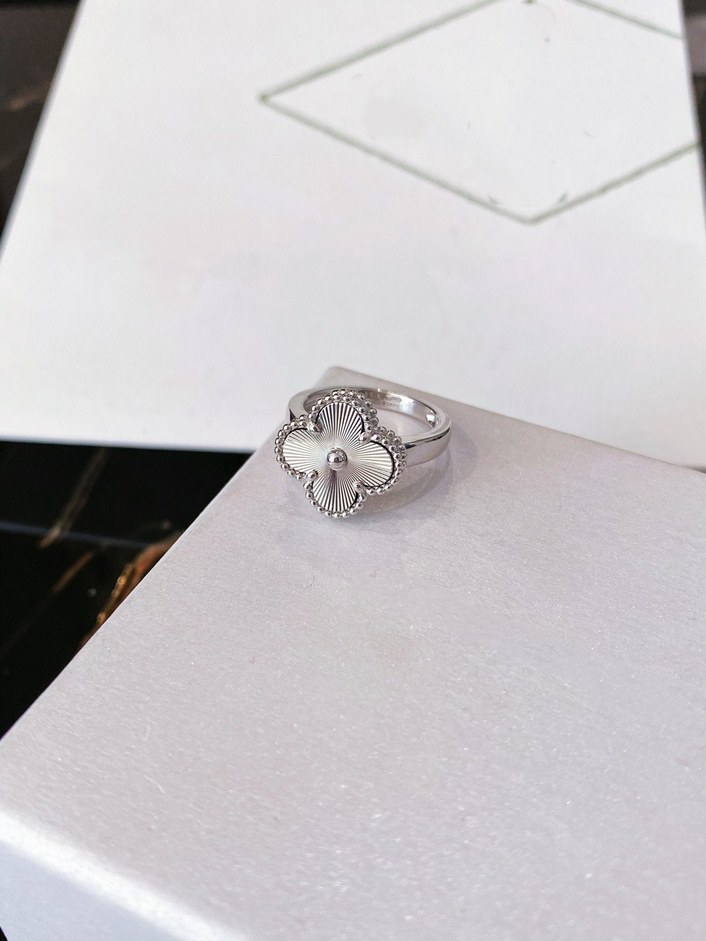 [Olivia Jewelry]CLOVER SILVER RING