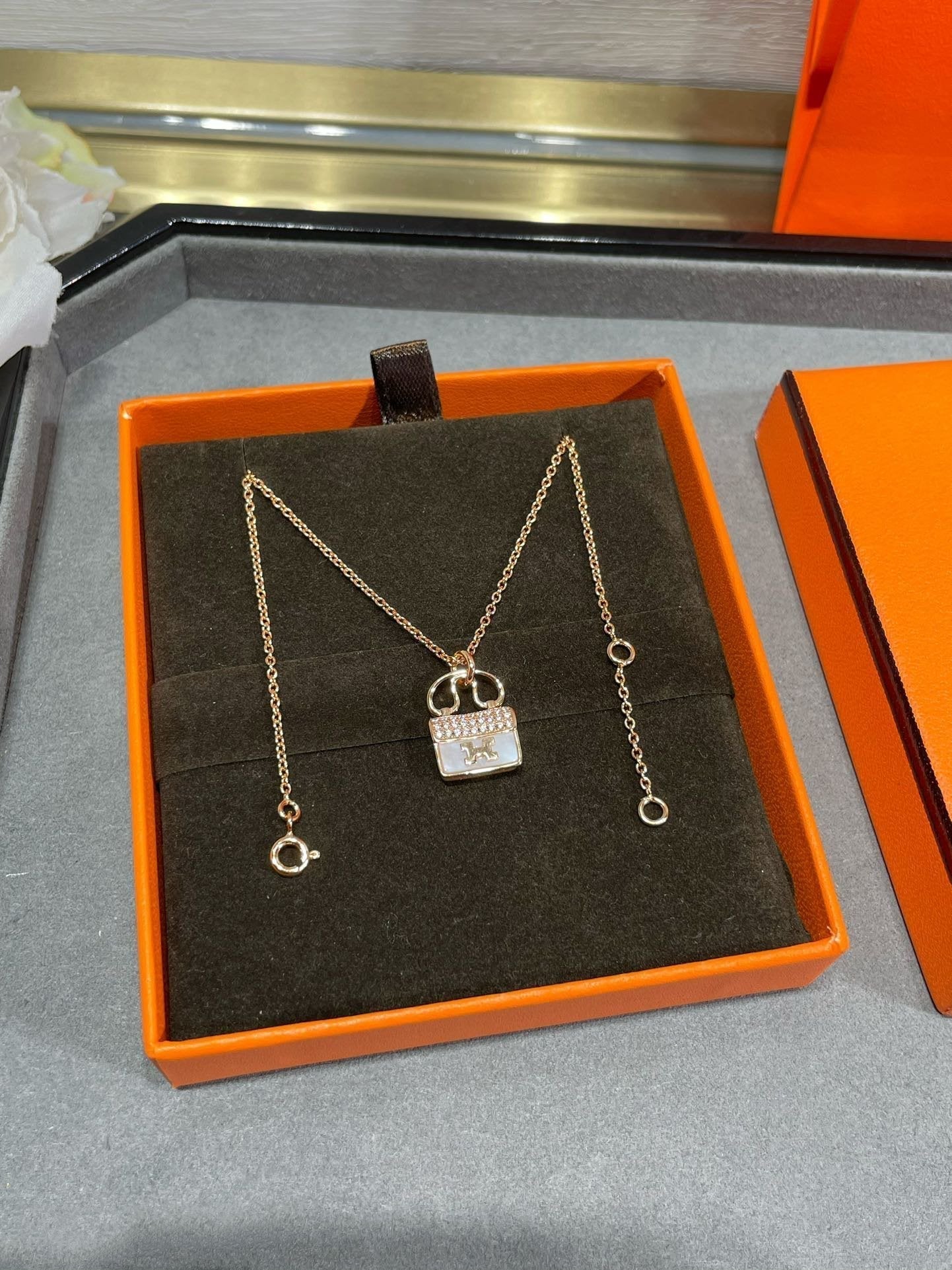 [Olivia Jewelry]H CIRCE MOISSANITE PENDANT NECKLACE GOLD