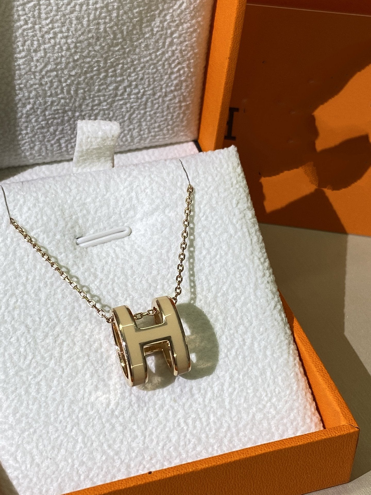 [Elitejewels] HM CLIC GELBE EMAILLE GOLD HALSKETTE