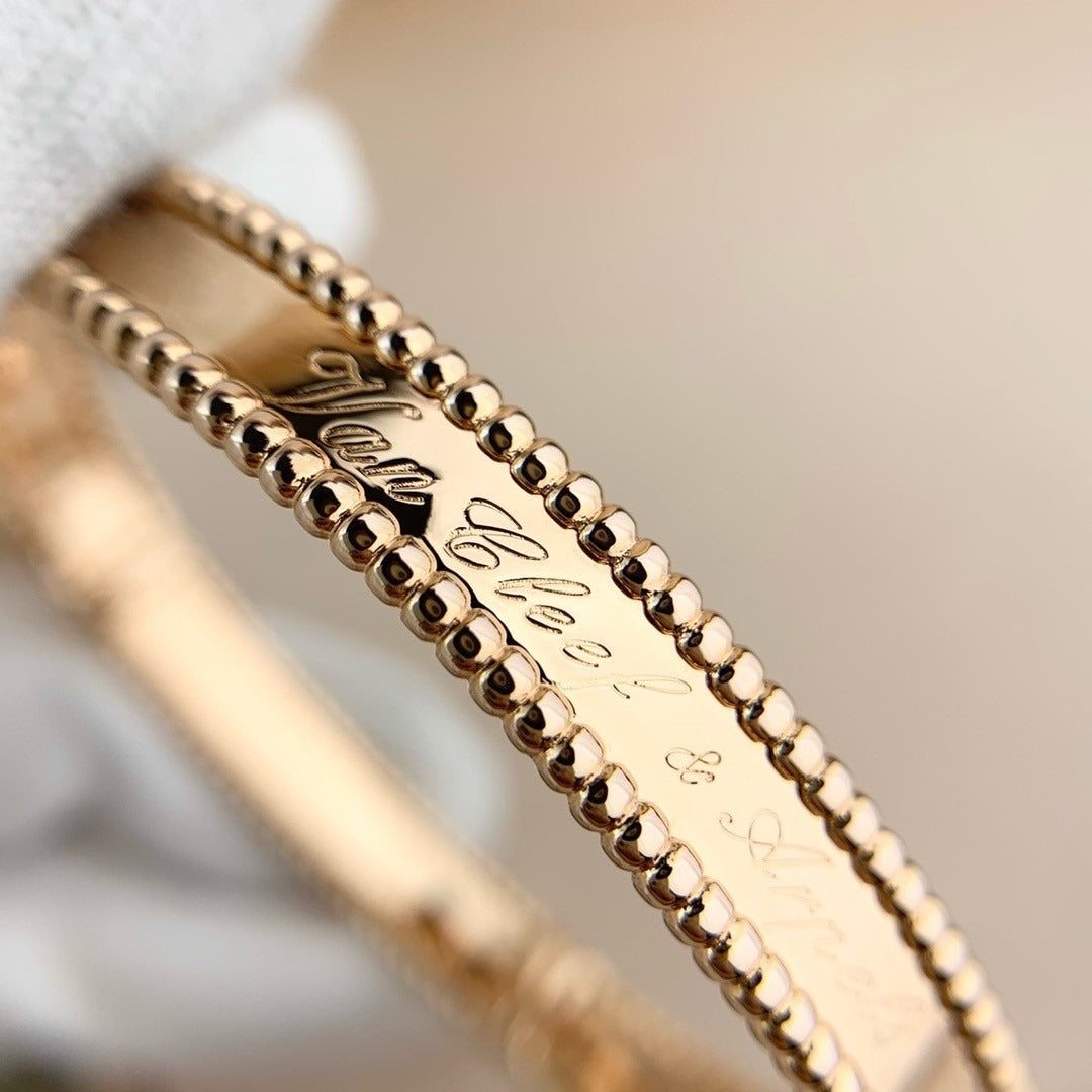 [Olivia JW]CLOVER BRACELET ENGRAVING SERIES