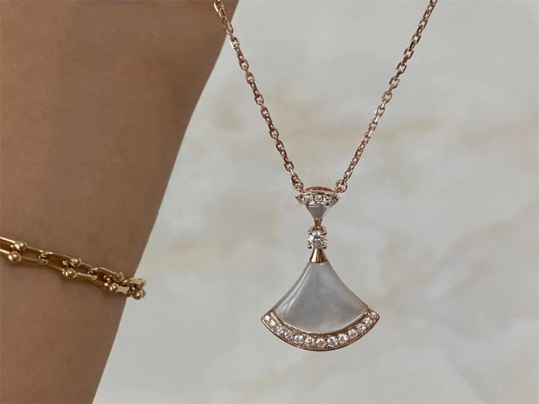 [OLIVIA]DREAM NECKLACE MOP PINK GOLD DIAMOND