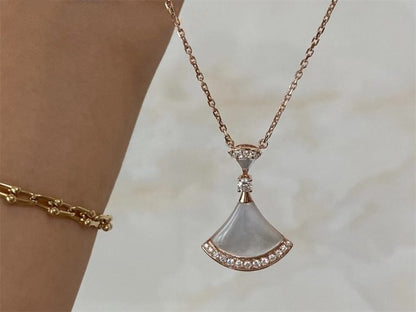 [OLIVIA]DREAM NECKLACE MOP PINK GOLD DIAMOND