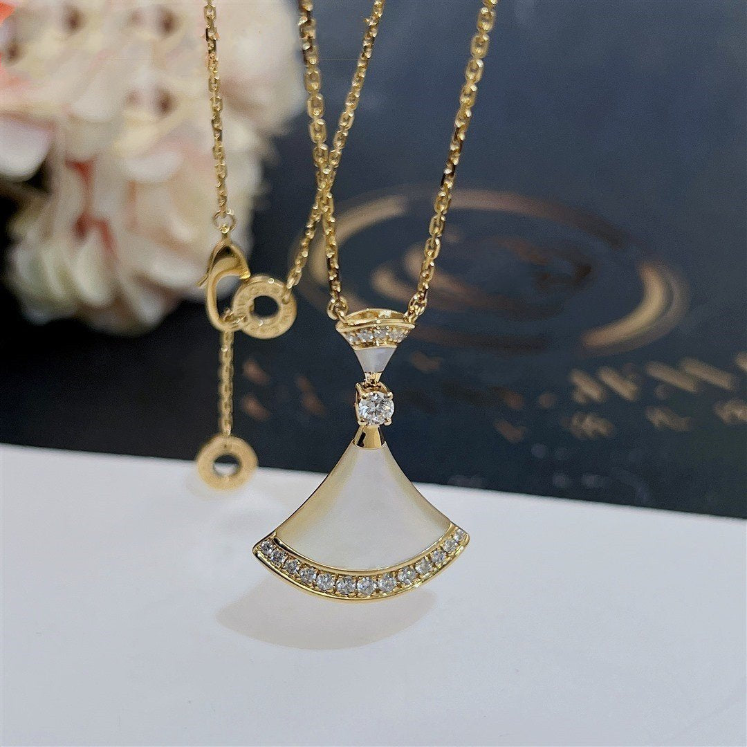 [OLIVIA]DREAM NECKLACE MOP GOLD DIAMOND