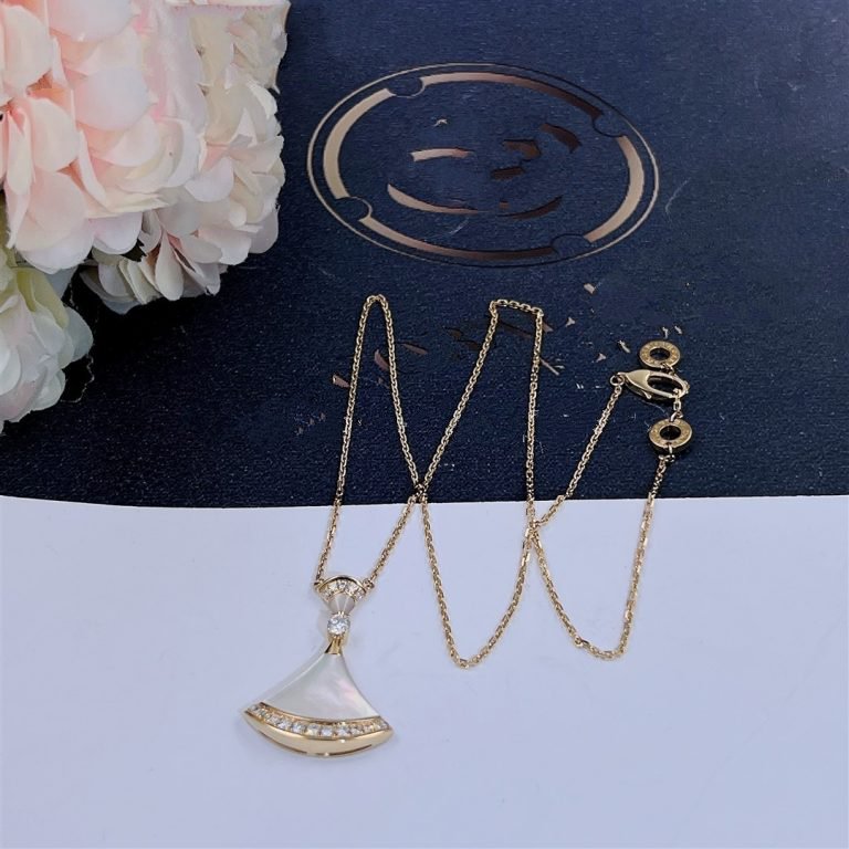[OLIVIA]DREAM NECKLACE MOP GOLD DIAMOND