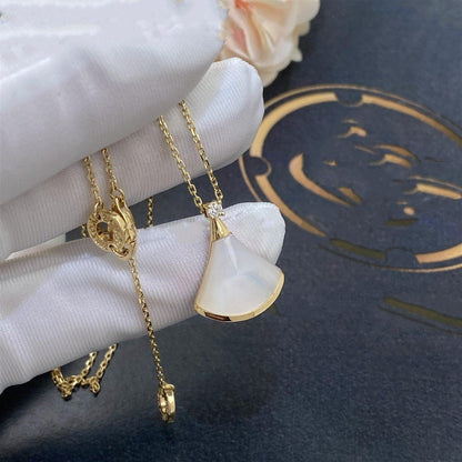 [OLIVIA]DREAM NECKLACE WHITE MOP GOLD 1 DIAMOND