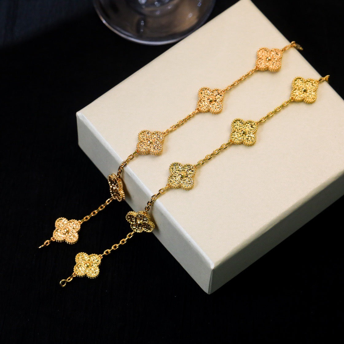 [Olivia JW]CLOVER 5 MOTIFS BRONZING BRACELET