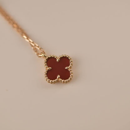 [Olivia Jewelry]CLOVER MINI 9.5MM WHITE CARNELIANS NECKLACE