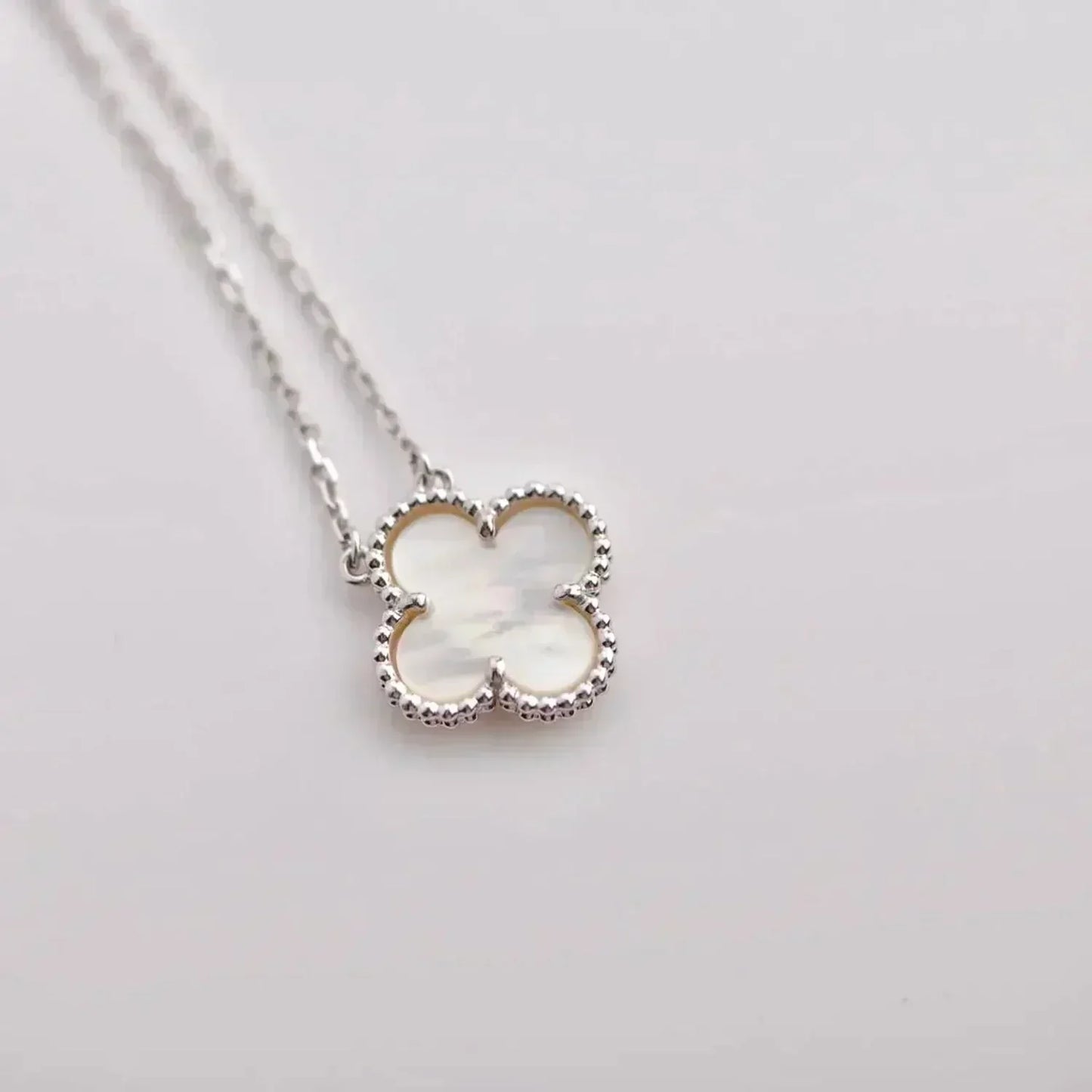[Olivia Jewelry]CLOVER  15MM WHITE MOTHER-OF-PEARL SILVER