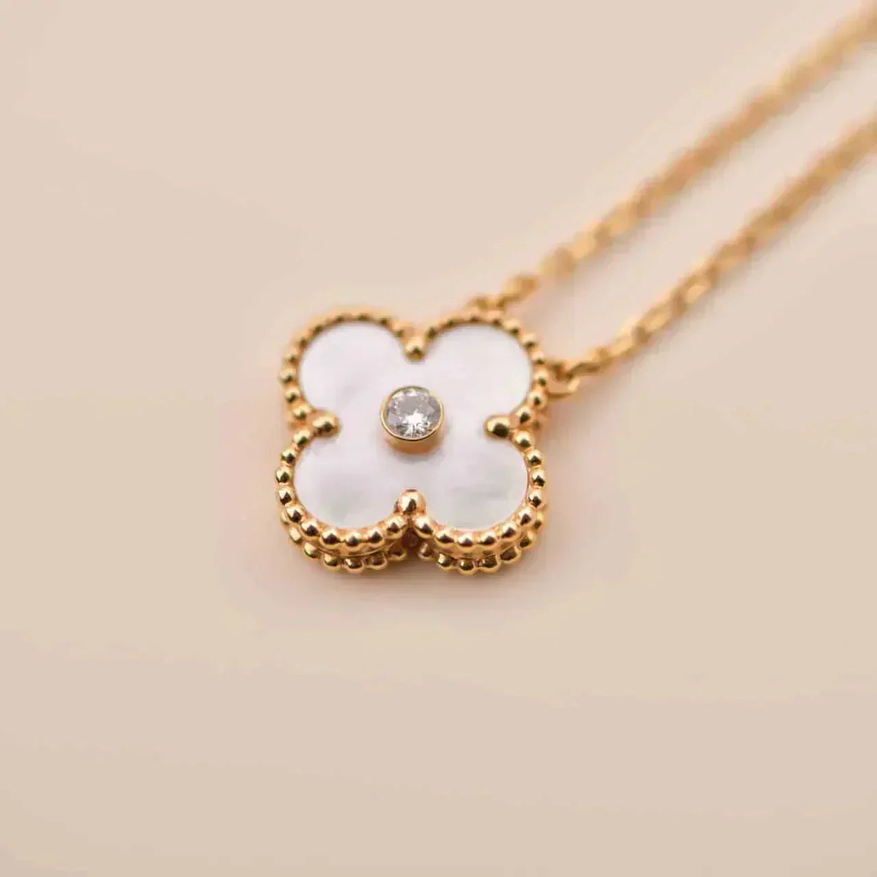[Olivia Jewelry]CLOVER 15MM DIAMOND WHITE FRITILLARIA NECKLACE
