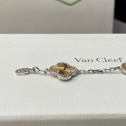 [Olivia JW]CLOVER  5 MOTIFS  CHRISTMAS LIMITED EDITION BRACELET