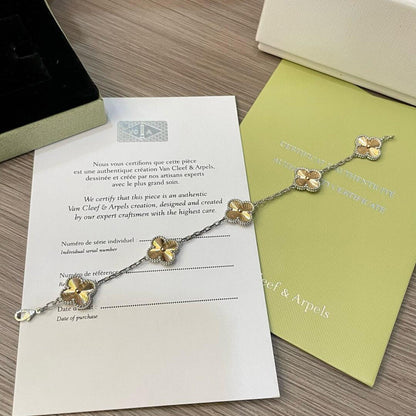 [Olivia JW]CLOVER  5 MOTIFS  CHRISTMAS LIMITED EDITION BRACELET