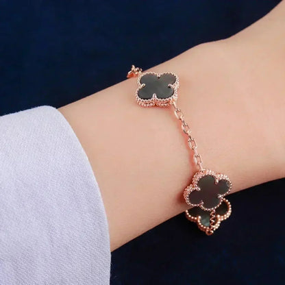 [Olivia JW]CLOVER 5 MOTIF GRAY MOP  BRACELET