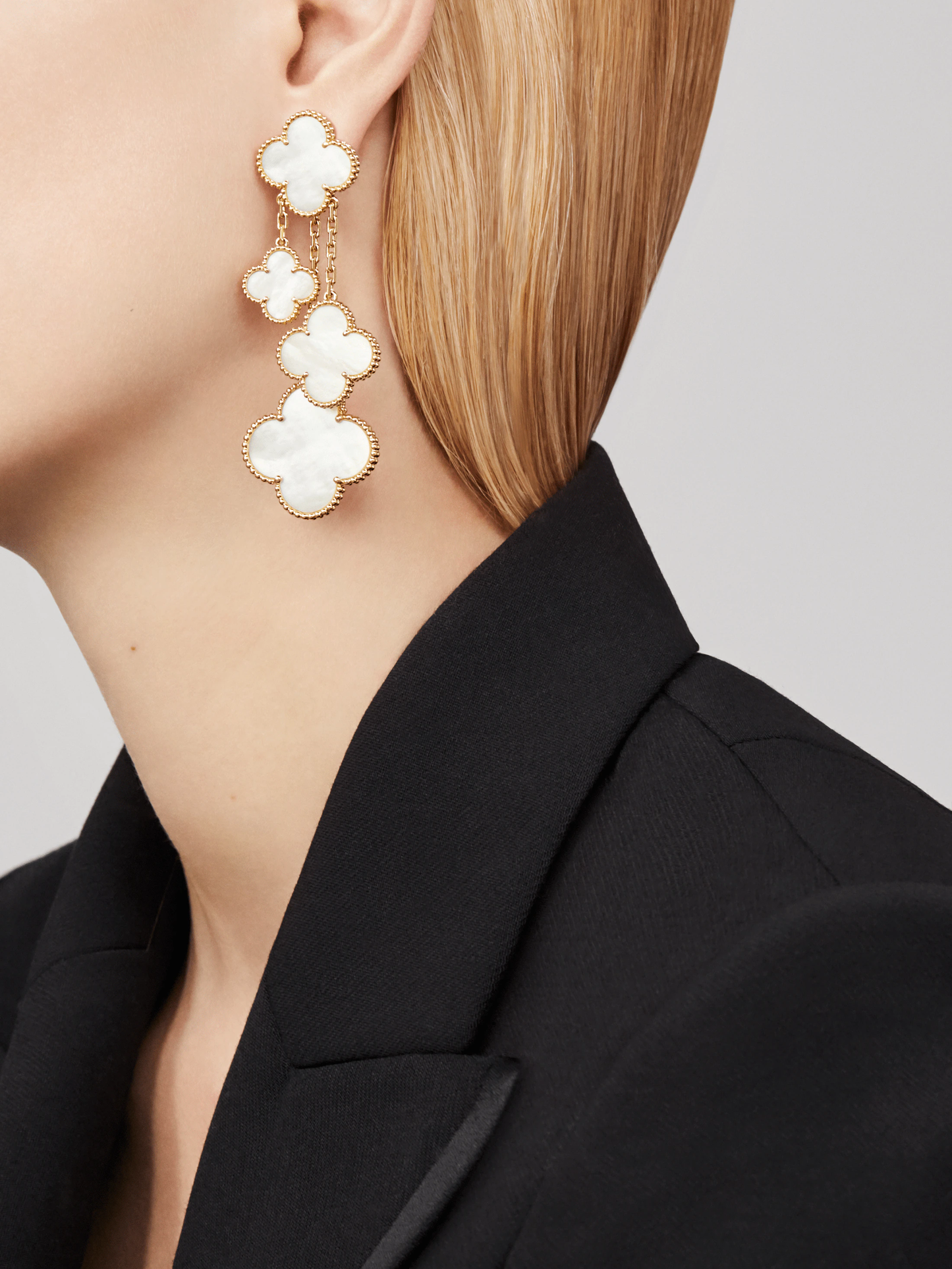 [Olivia Jewelry]CLOVER EARRINGS WHITE MOP 4 MOTIFS GOLD