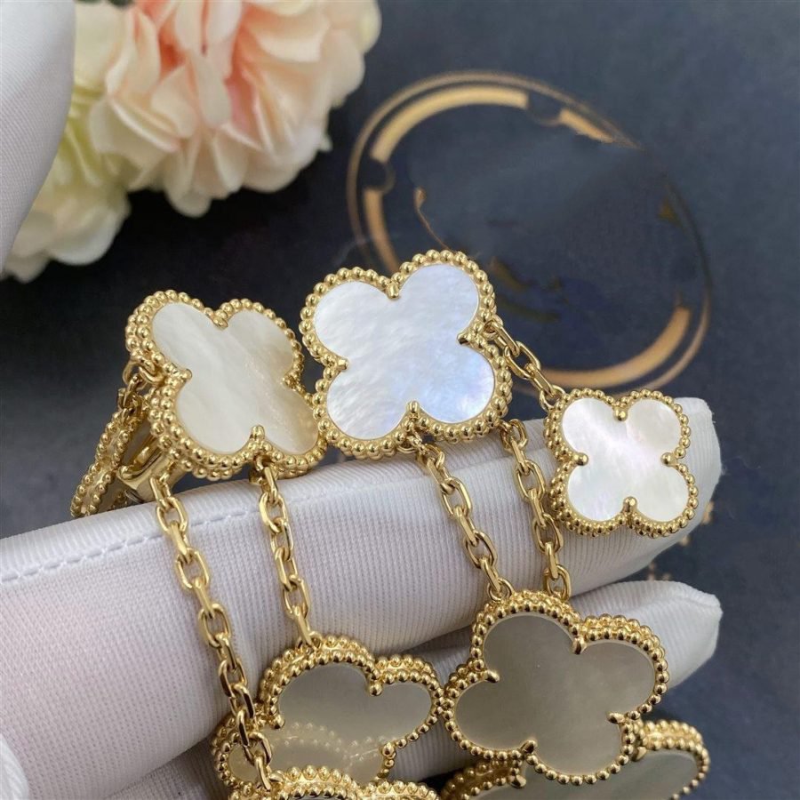 [Olivia Jewelry]CLOVER EARRINGS WHITE MOP 4 MOTIFS GOLD