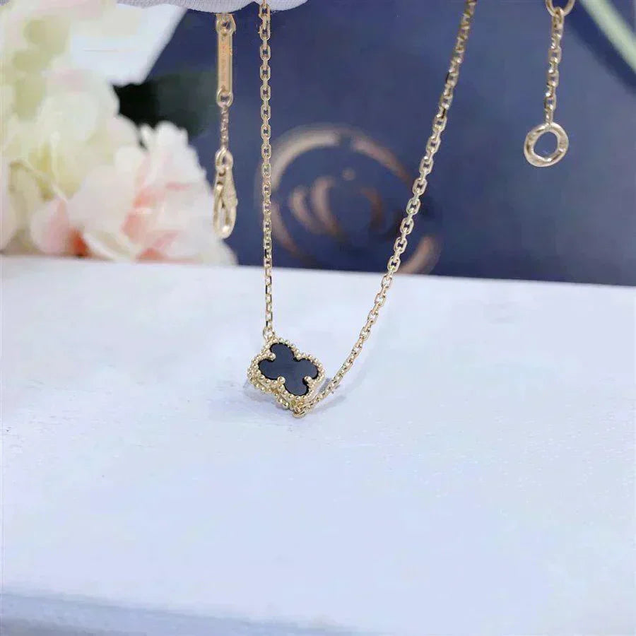 [Olivia Jewelry]CLOVER ONYX SINGLE FLOWER BRACELET