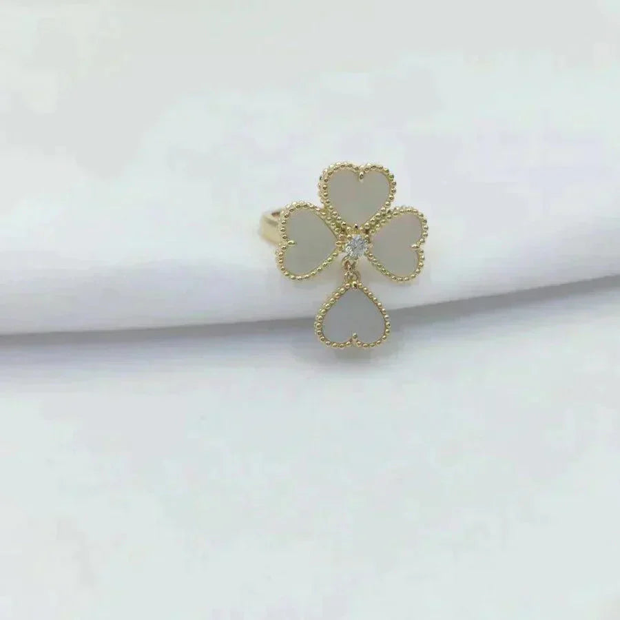 [Olivia Jewelry]SWEET CLOVER WHITE MOP RING