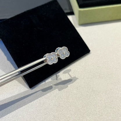 [Olivia Jewelry]CLOVER MINI DIAMOND STUD EARRINGS