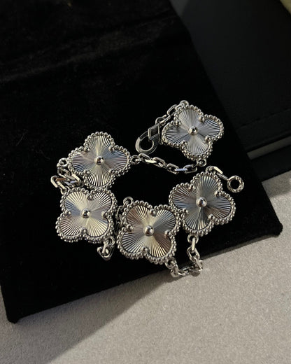 [Olivia JW]CLOVER SILVER 5 MOTIFS BRACELET